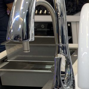 اوستا کروم براق